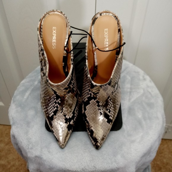 Express Women's Snakeskin Print Pointed Toe Mule Shoe in Size 6 - Picture 1 of 10